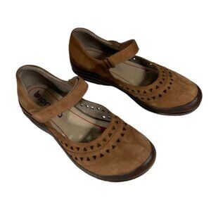 Bionica Suede Mary Jane Shoes Matia Brown No Slip Soles Comfort Insoles, sz 9